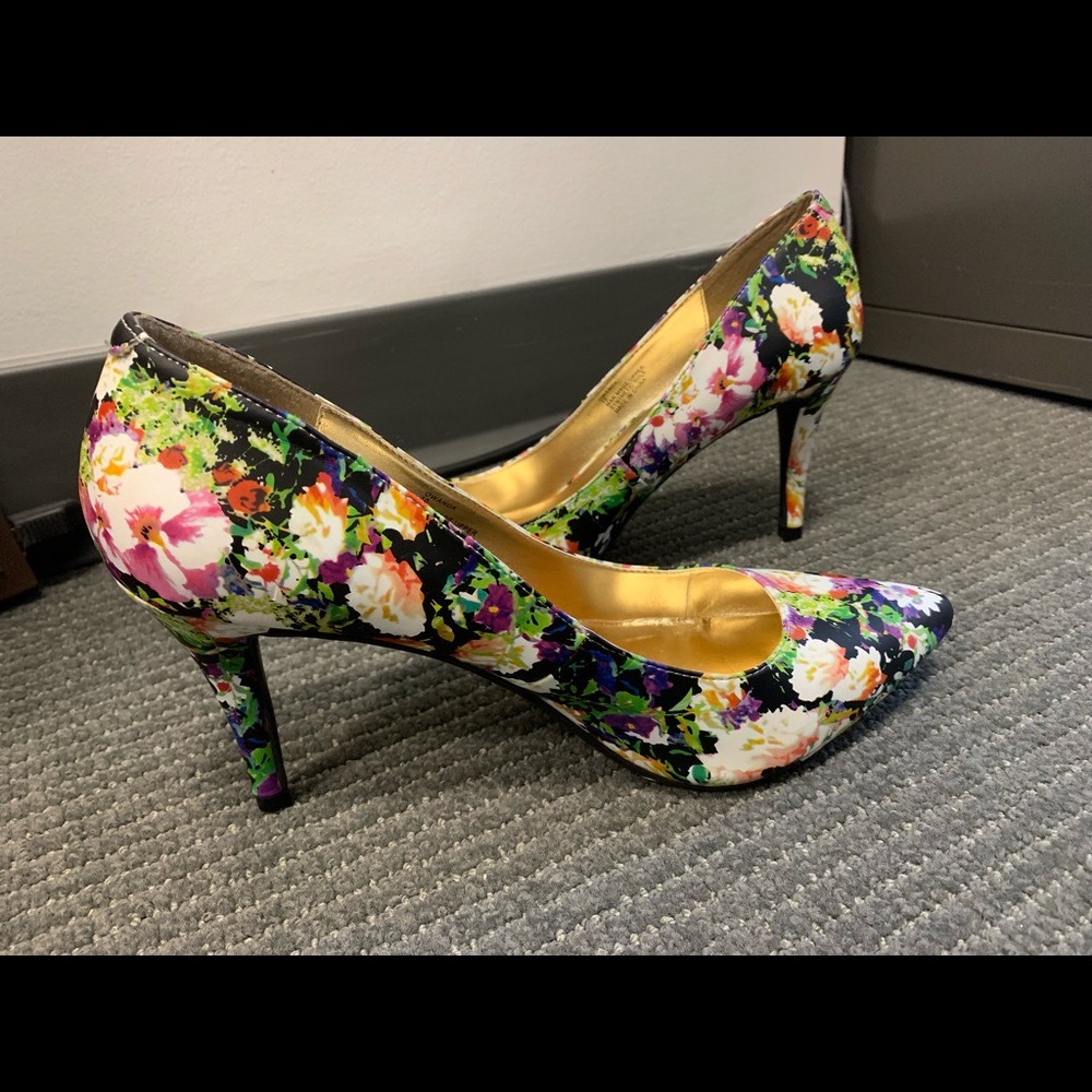 Floral pumps